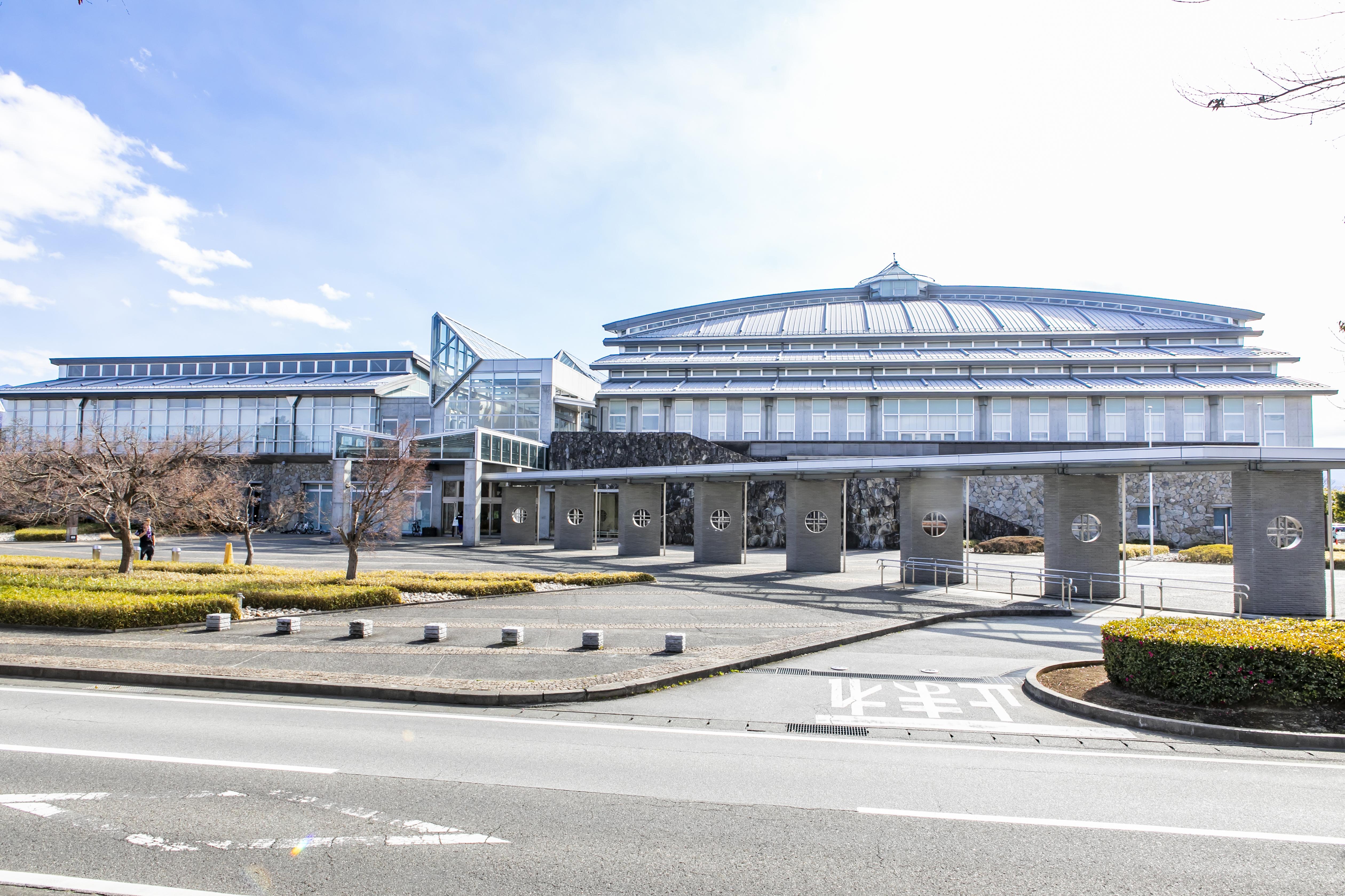 山梨県立武道館