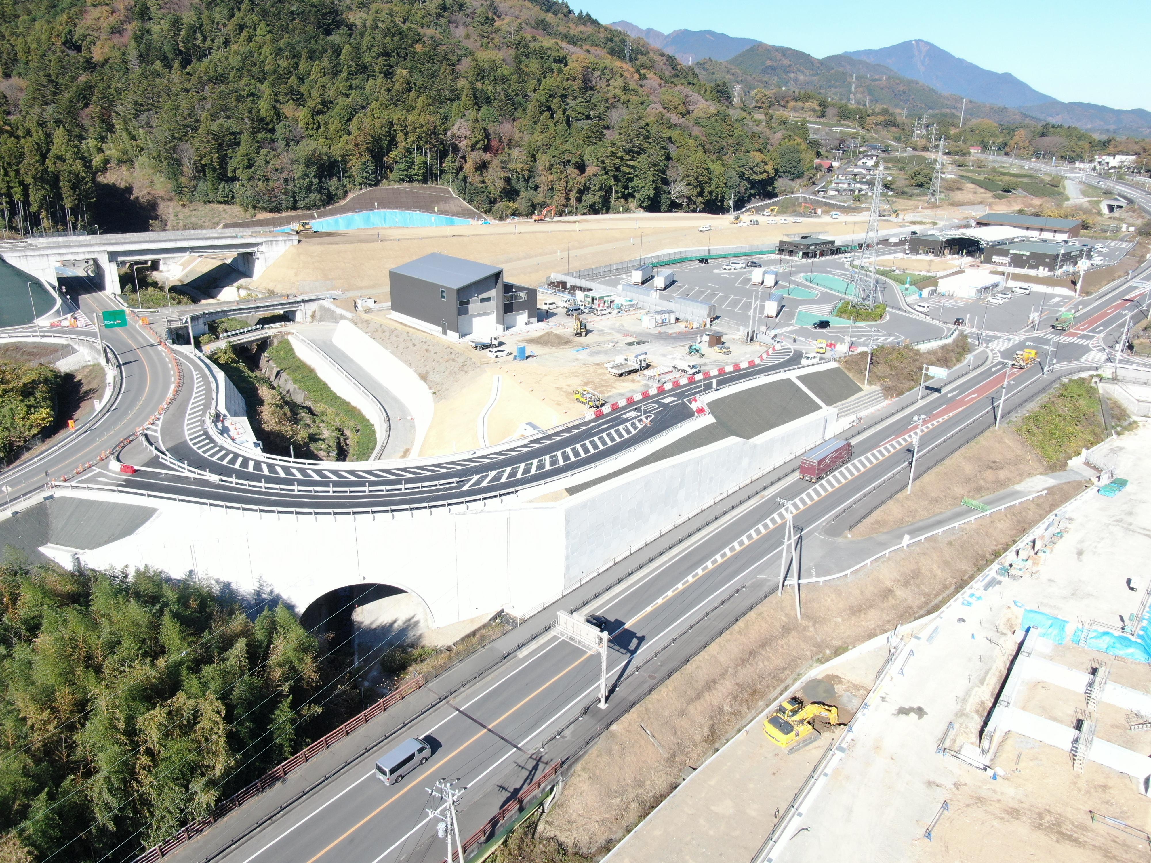 Ｒ１中部横断道南部地区改良保全工事