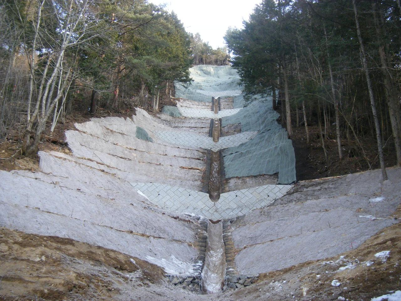 精進沢左岸治山工事