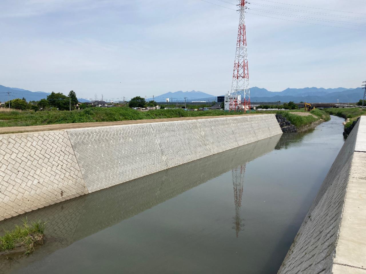 鎌田川上流３工区河川工事（一部債務）（余フ）