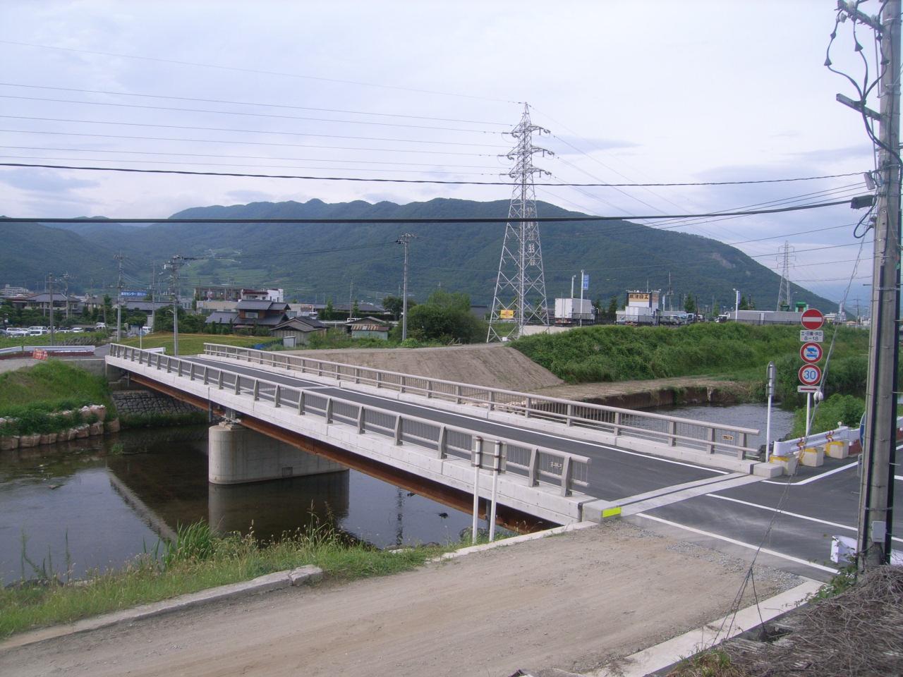 平等川向橋橋梁工事