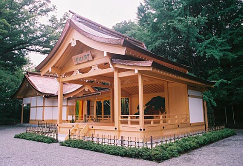 武田神社能楽殿