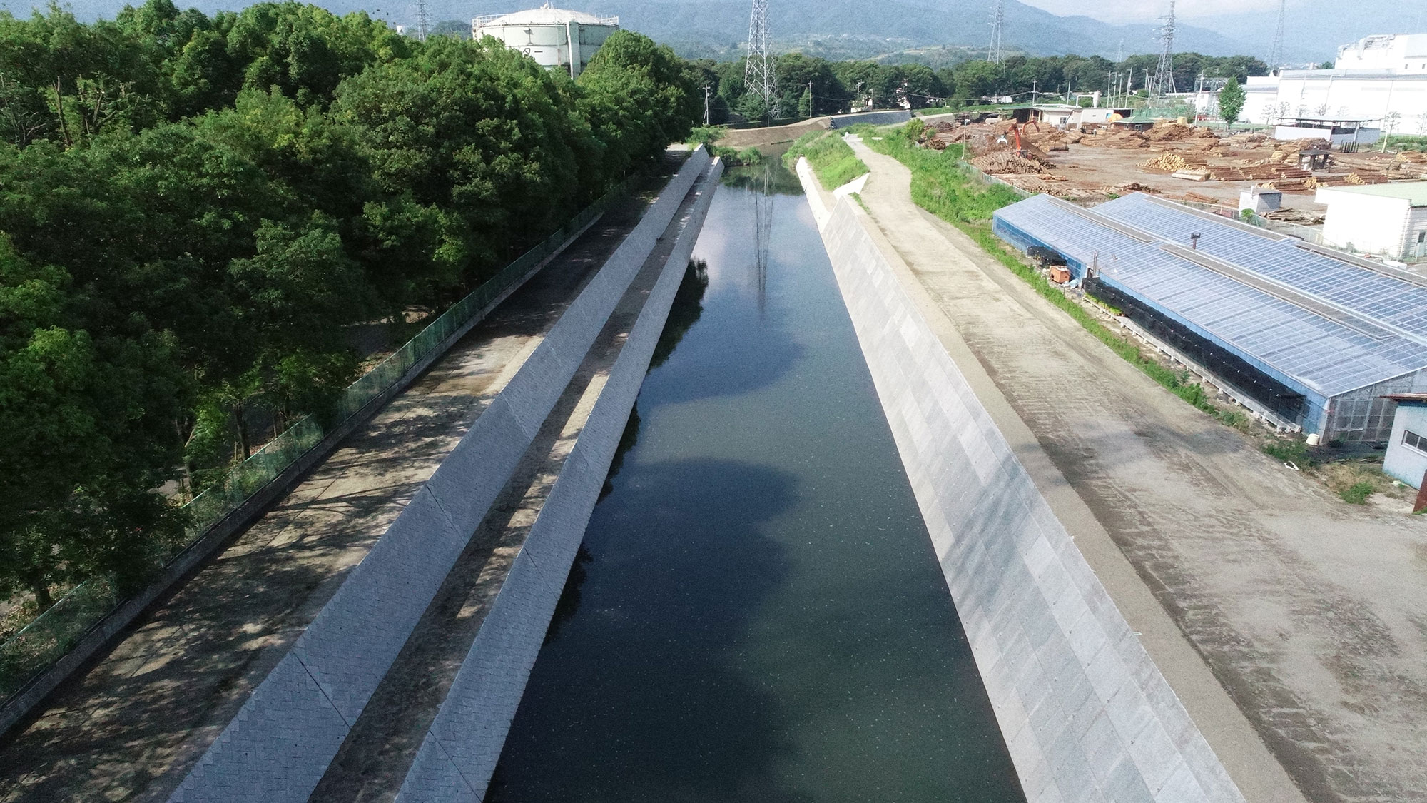 鎌田川上流１工区河川工事