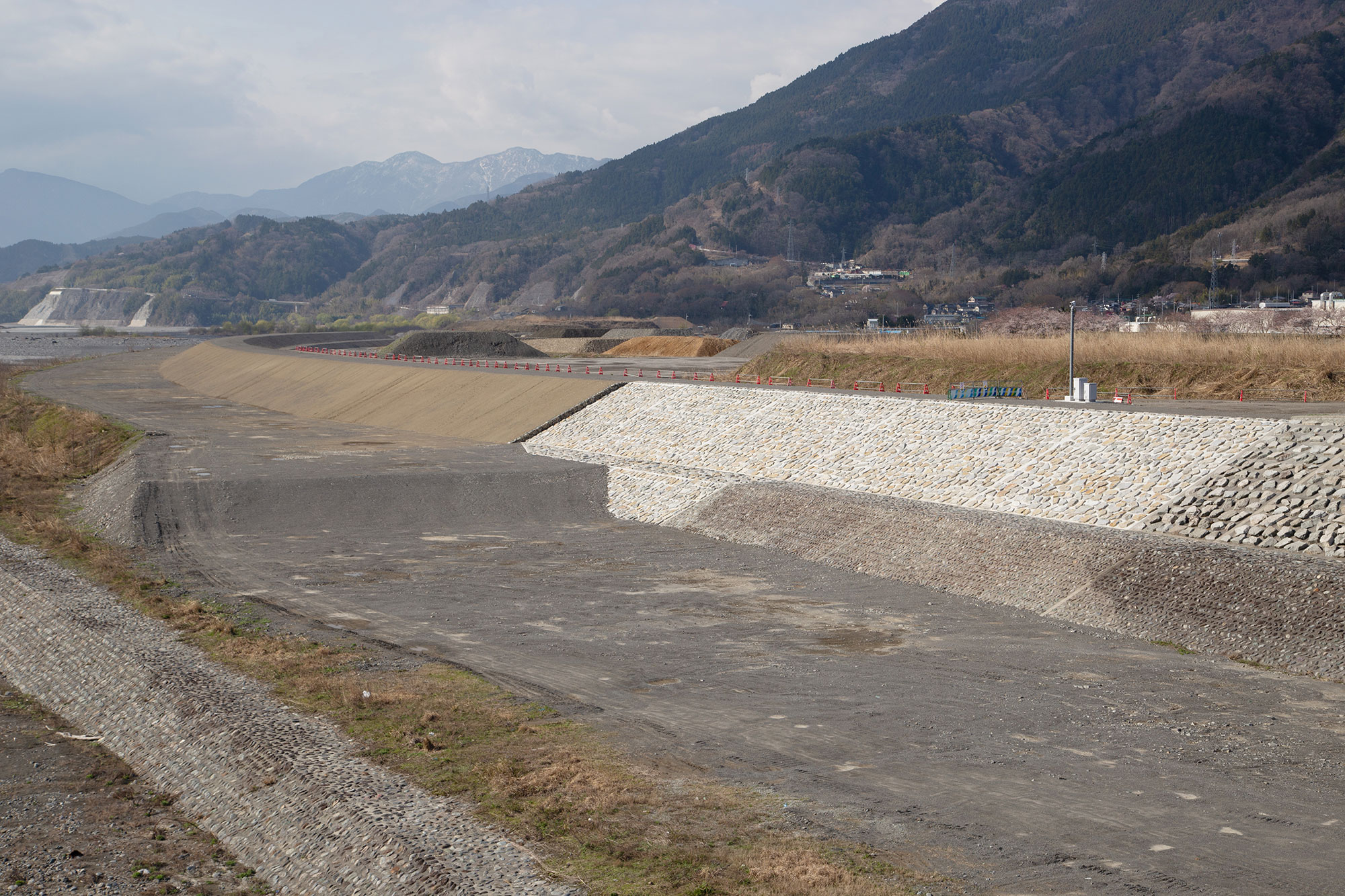 中部横断下山地区改良（その2）工事